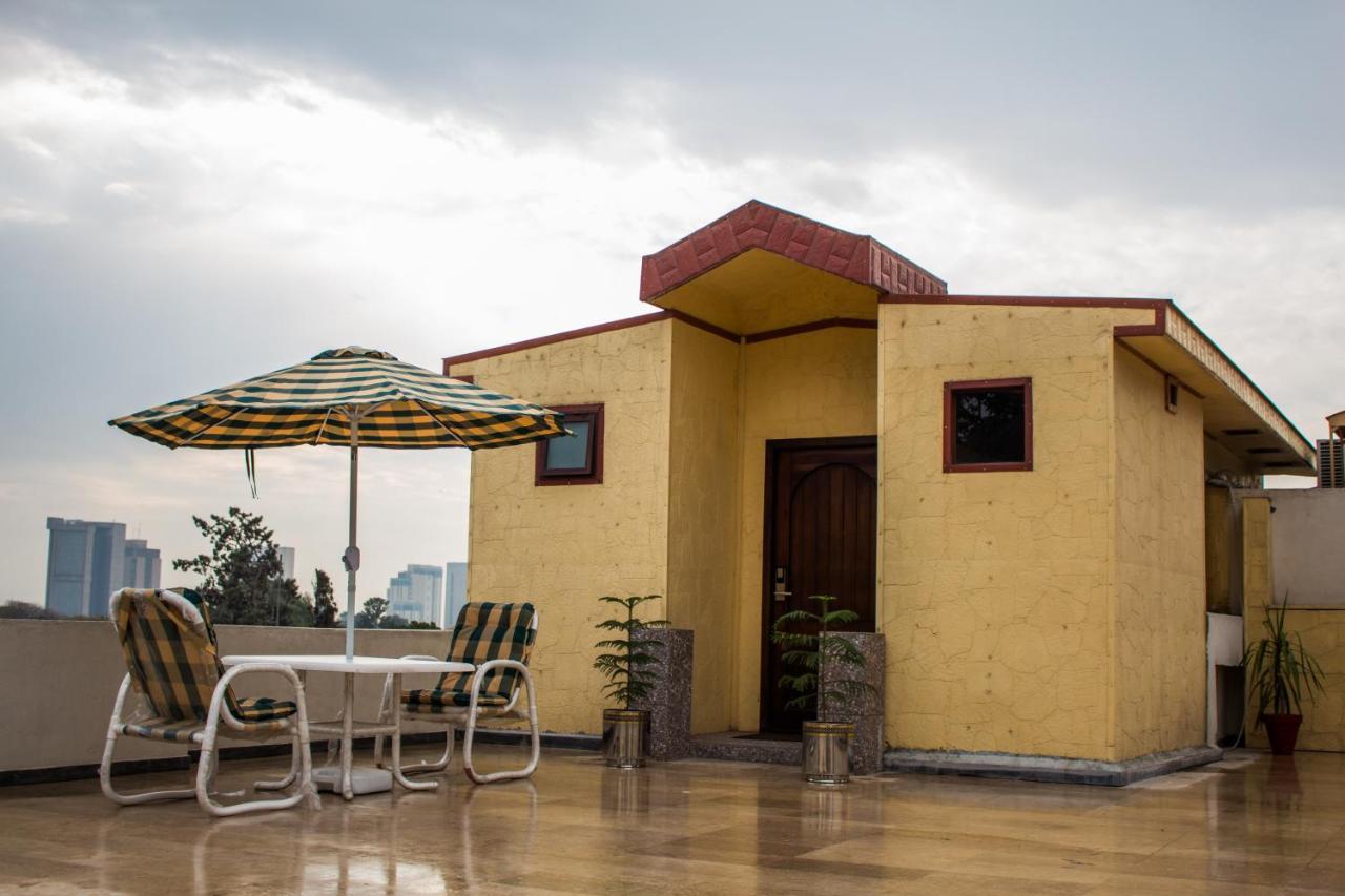 S Chalet Islamabad Exterior foto